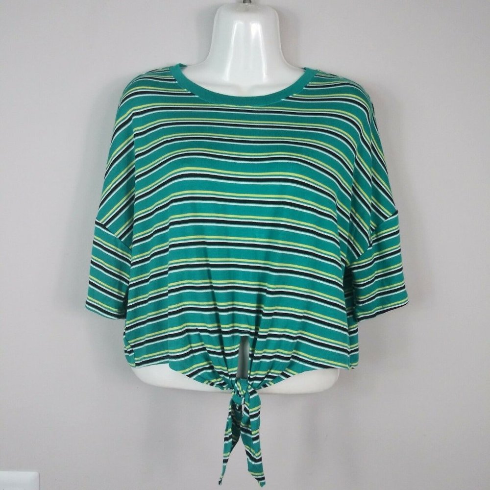 Forever 21 Striped Cropped Top Shirt Size Medium